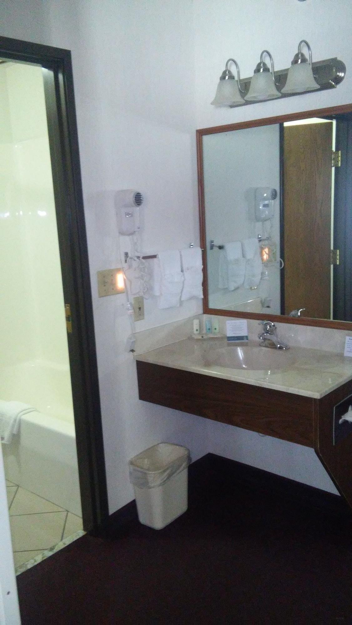 Everspring Inn & Suites Hill City Zewnętrze zdjęcie