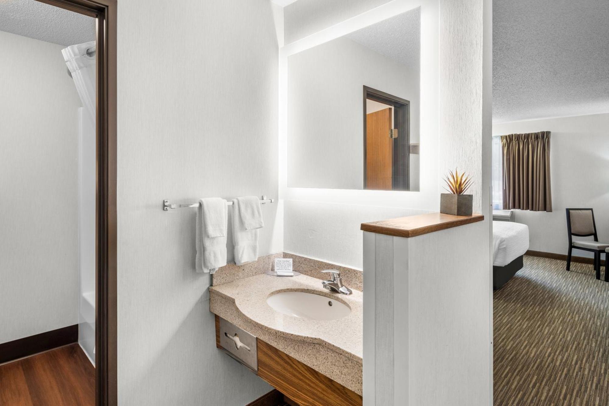 Everspring Inn & Suites Hill City Zewnętrze zdjęcie